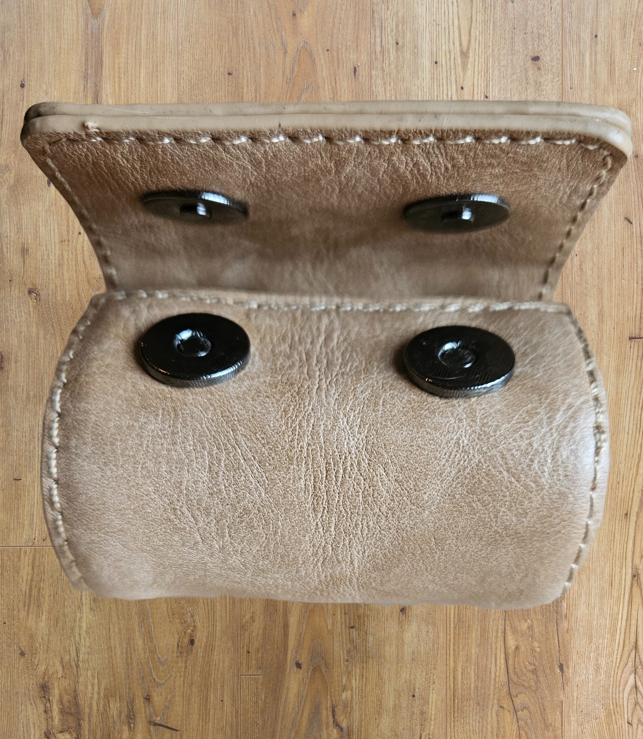 MILK AND PEPPER WINSTON POOP BAG HOLDER image 2